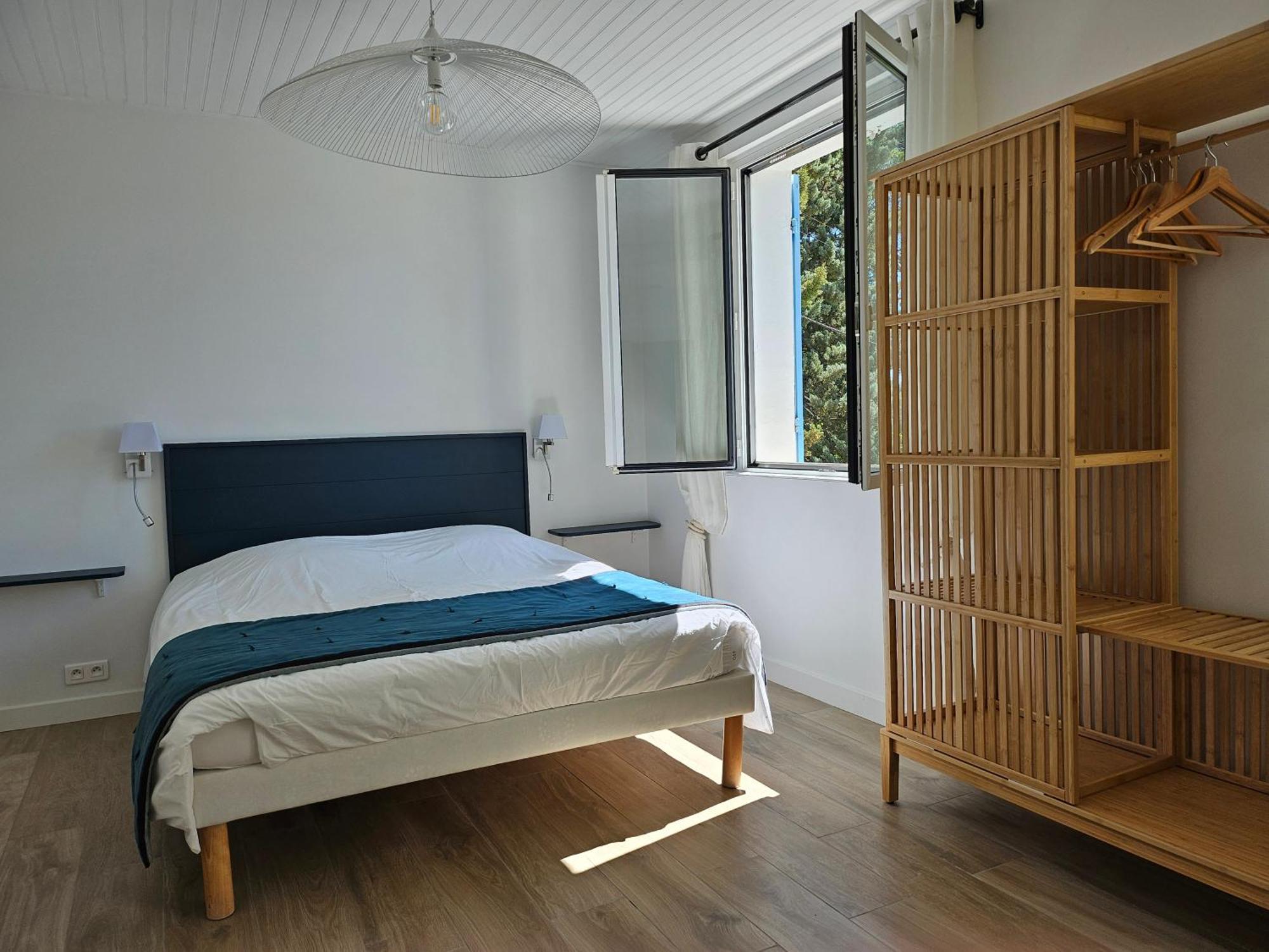 La Luberonne Bed & Breakfast Lourmarin Bagian luar foto