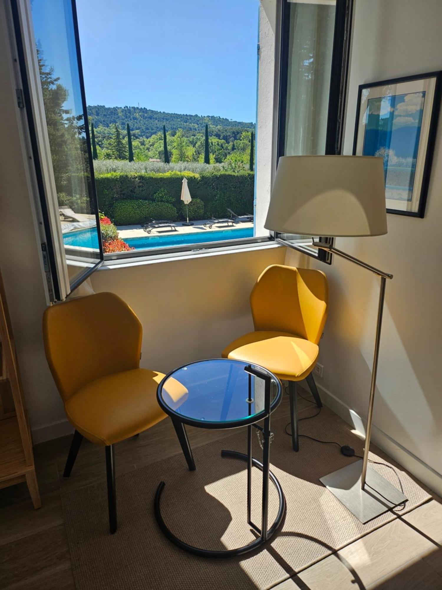 La Luberonne Bed & Breakfast Lourmarin Bagian luar foto