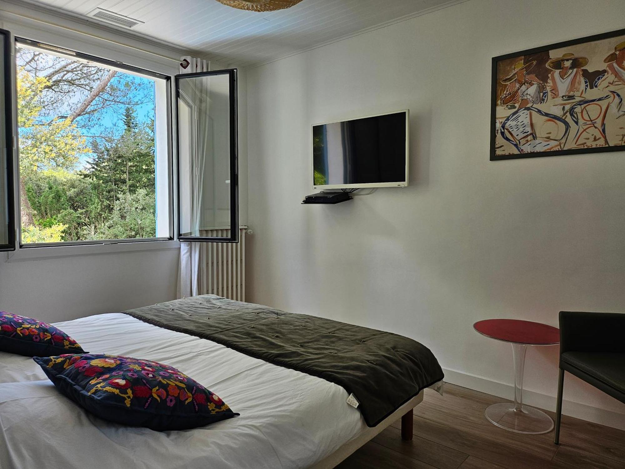 La Luberonne Bed & Breakfast Lourmarin Bagian luar foto