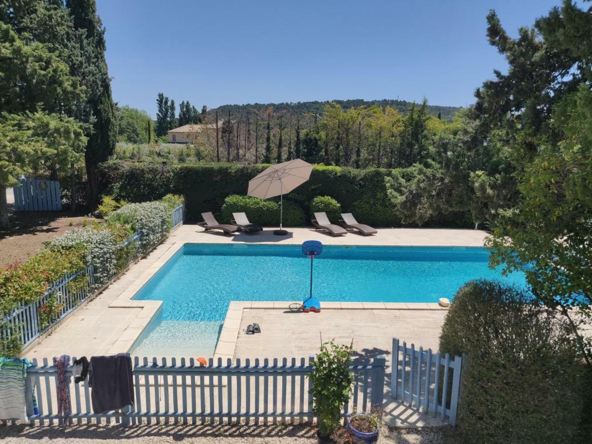 La Luberonne Bed & Breakfast Lourmarin Bagian luar foto