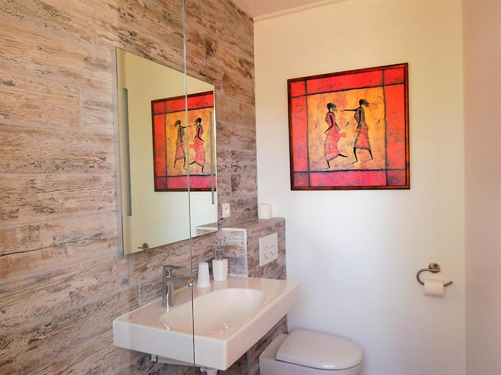 La Luberonne Bed & Breakfast Lourmarin Bagian luar foto