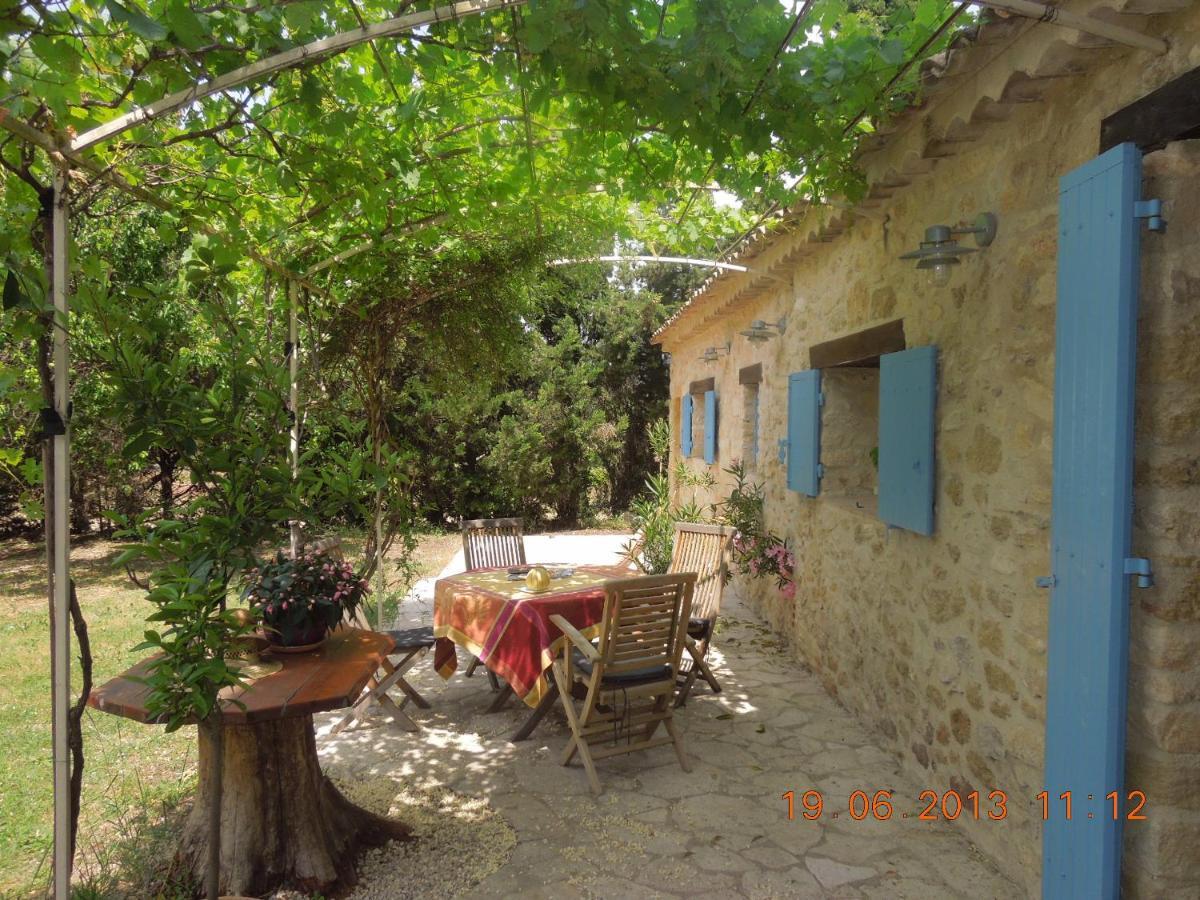La Luberonne Bed & Breakfast Lourmarin Bagian luar foto
