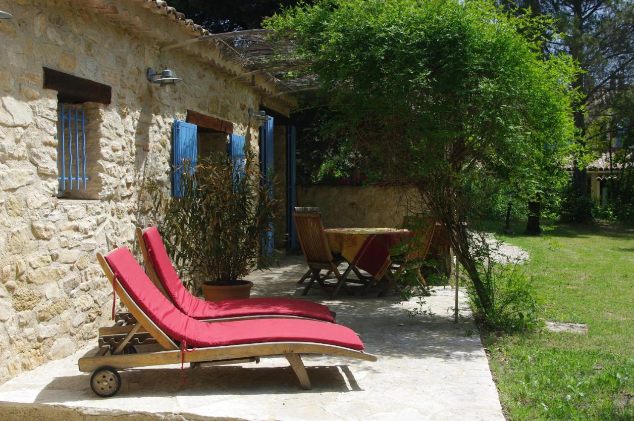La Luberonne Bed & Breakfast Lourmarin Bagian luar foto