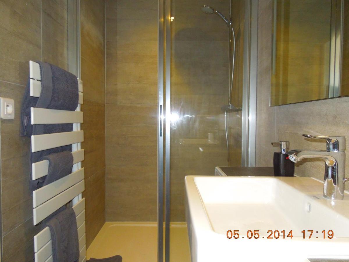 La Luberonne Bed & Breakfast Lourmarin Bagian luar foto